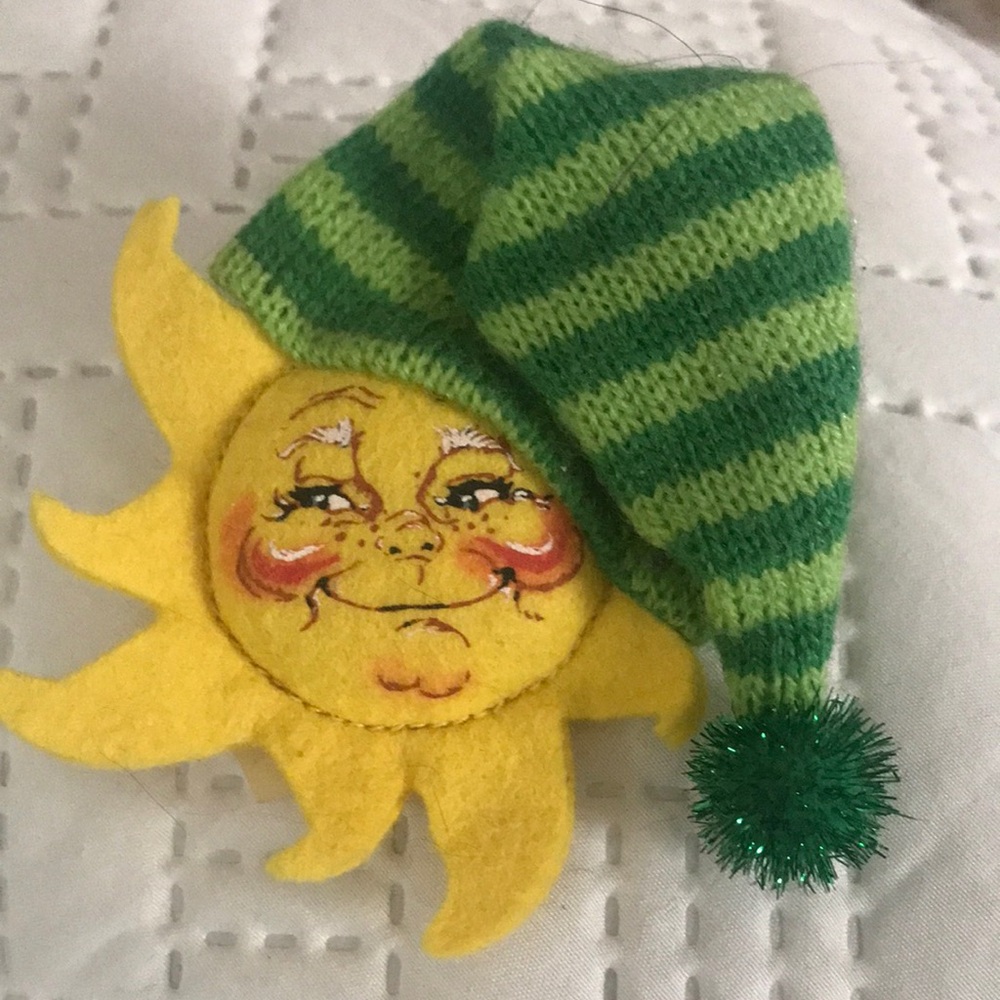 Annalee Green and Yellow Whimsical Pin